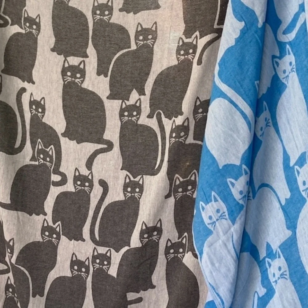 Wear Your Textile Clip Pointy Cat Ears FREE WITH Cat’s Meow Wrap Blanket Towel - Picture 15 of 15